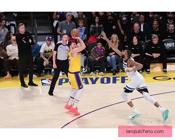 湖人核心伤势最新报告出炉 球队季后赛前景受关注 湖人核心伤势最新报告出炉 球队季后赛前景受关注